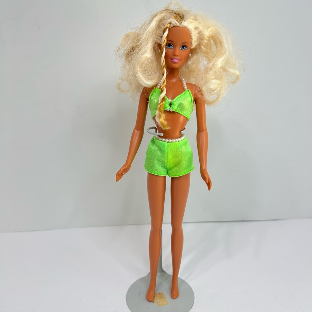 1997 Barbie Pearl Beach Teen Skipper Doll